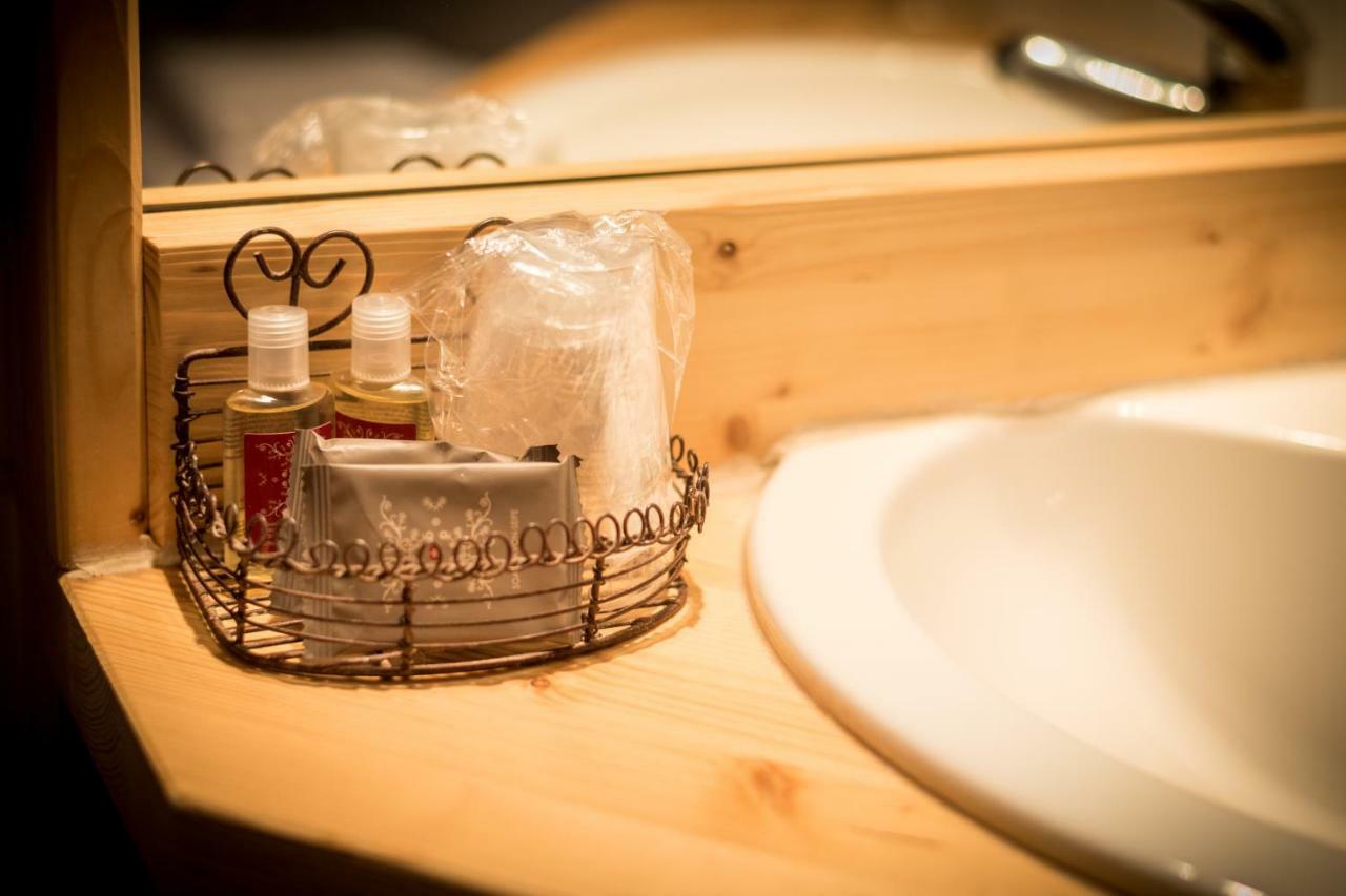 Montana Chalet Hotel & Spa Ле-Соз Экстерьер фото